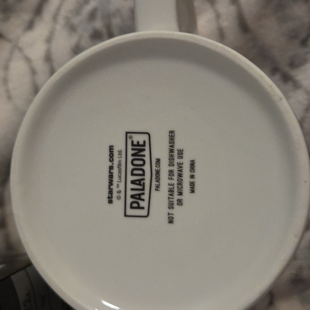 Star Wars Black and White Heat Change Mug - Picture 3 of 3